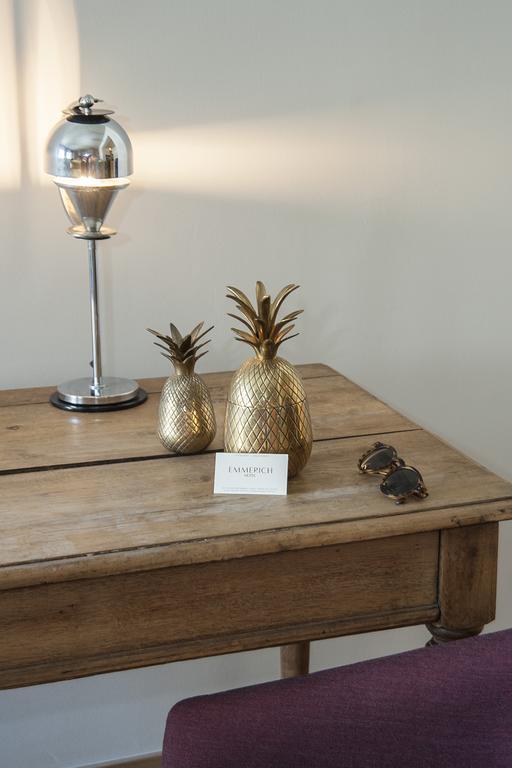 Emmerich Hotel Goerlitz Habitación foto Gold pineapples